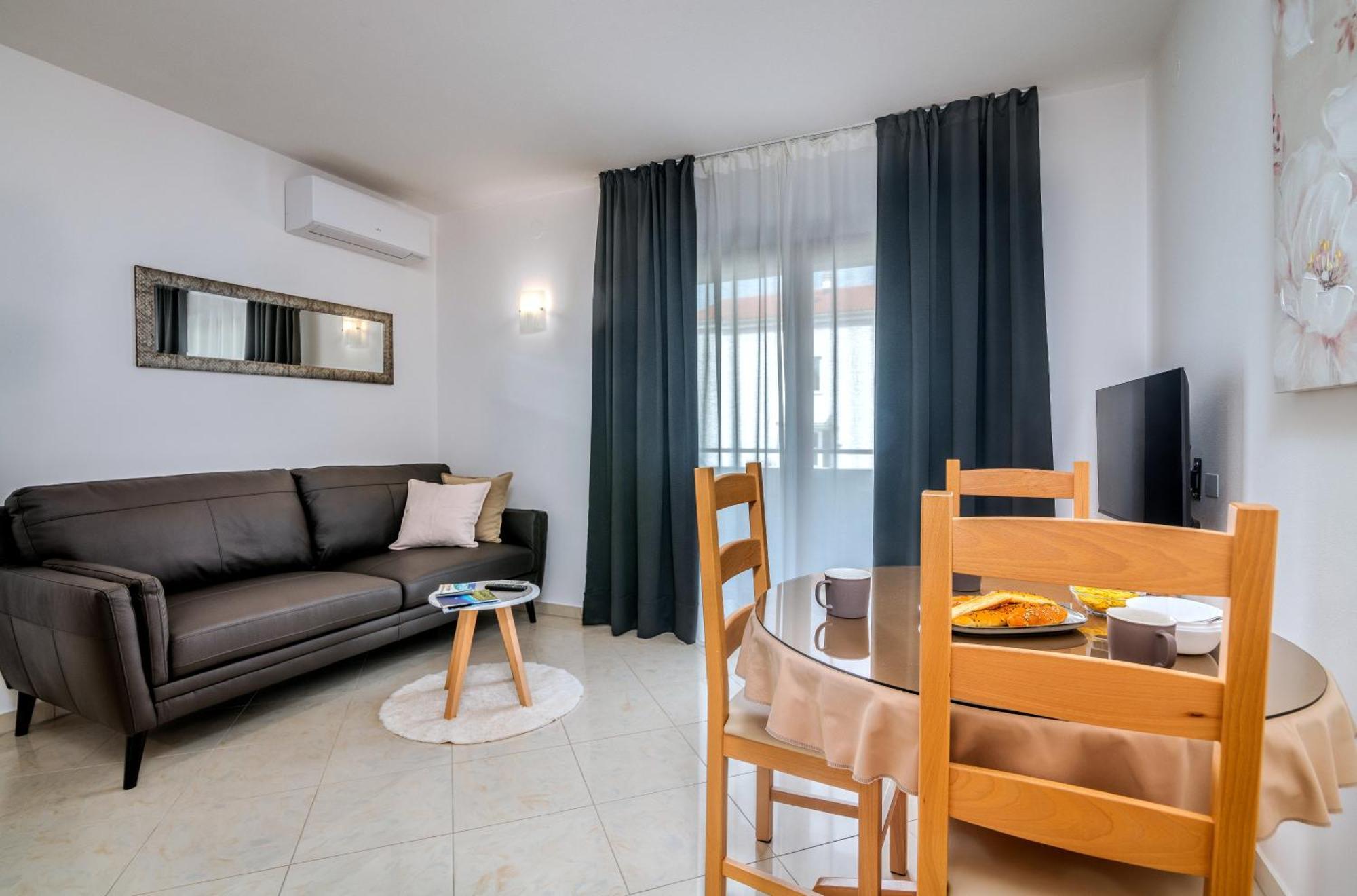 Apartments Kvarner 2 Malinska Exterior photo