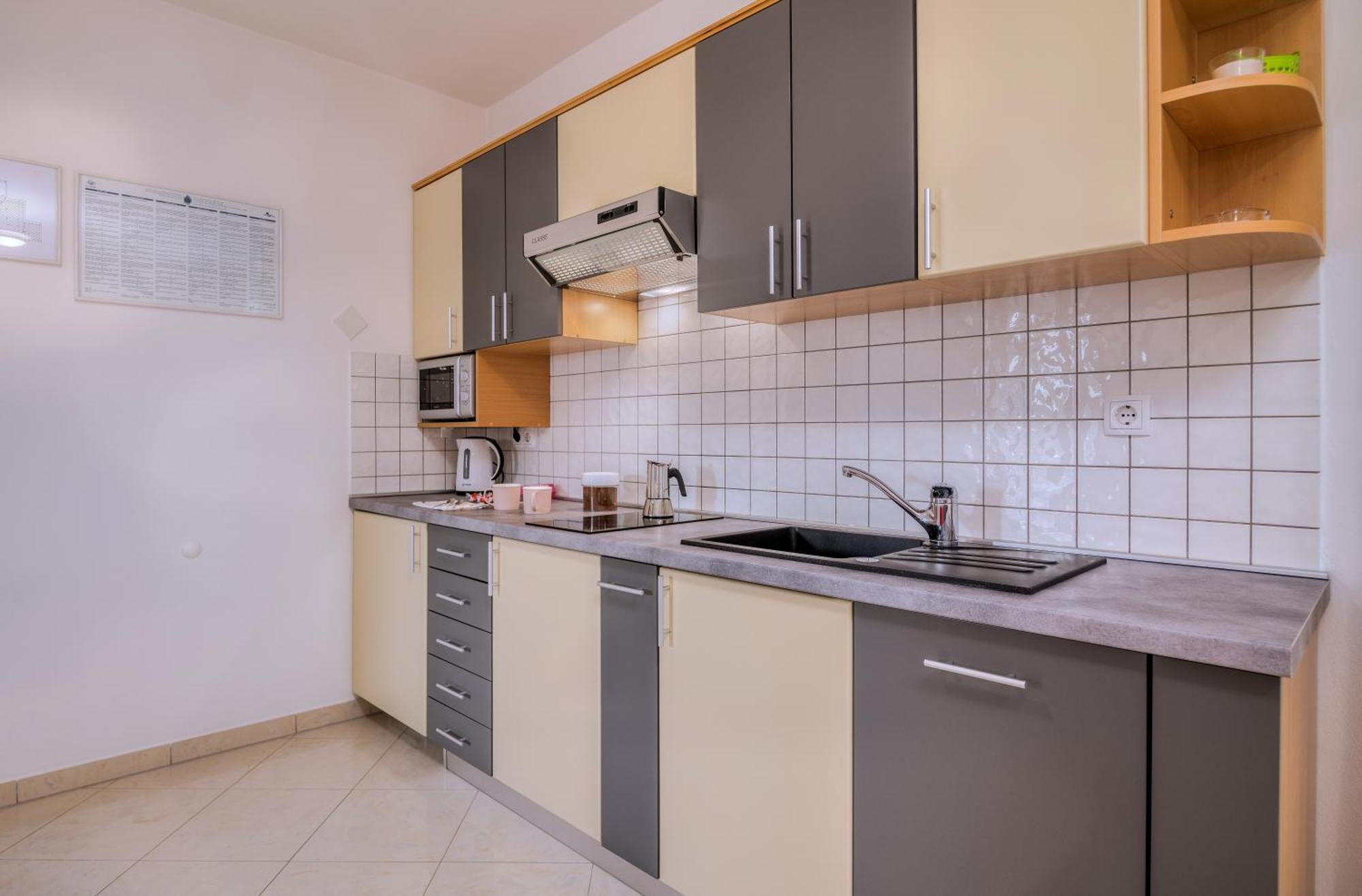 Apartments Kvarner 2 Malinska Exterior photo